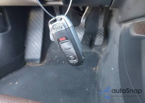 2013 Audi A4 2.0T Premium из США, поврежденный, VIN WAUHFAFLXDN037863